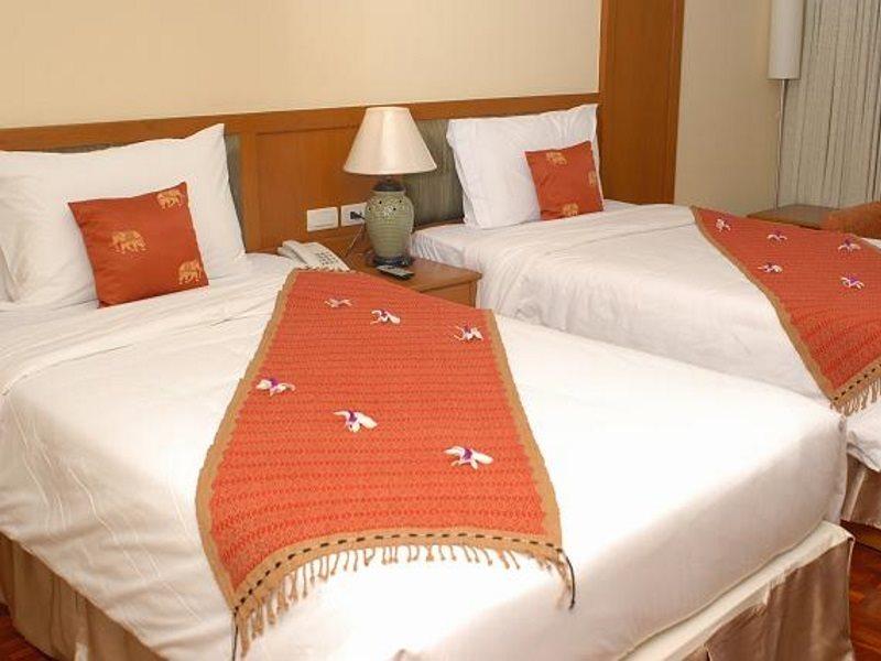 Chakungrao Riverview Hotel Kamphaeng Phet Bagian luar foto