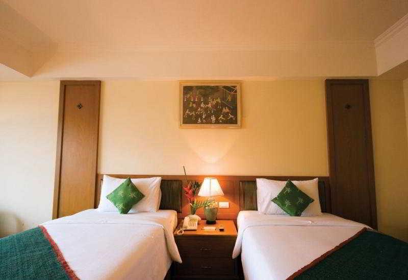 Chakungrao Riverview Hotel Kamphaeng Phet Bagian luar foto