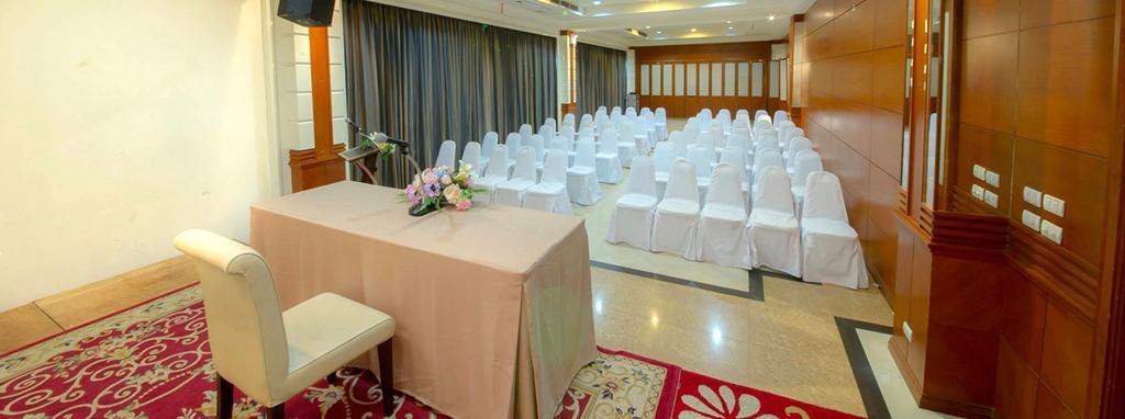Chakungrao Riverview Hotel Kamphaeng Phet Bagian luar foto