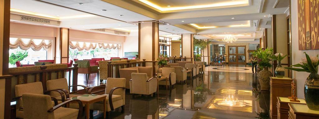 Chakungrao Riverview Hotel Kamphaeng Phet Bagian luar foto