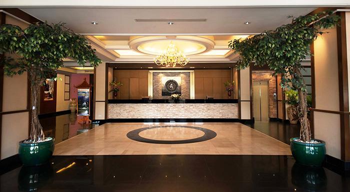 Chakungrao Riverview Hotel Kamphaeng Phet Bagian luar foto